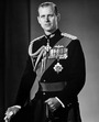 Prince-Philips-life-in-pictures-from-dashing-young-man-to-nations-grandfather-1.jpeg