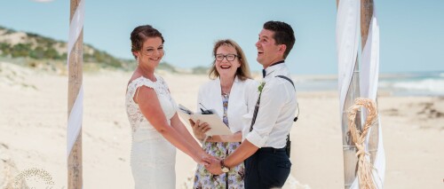 marriage-celebrant-perth-laughing-Trish-Woodford-Photography-1.jpeg