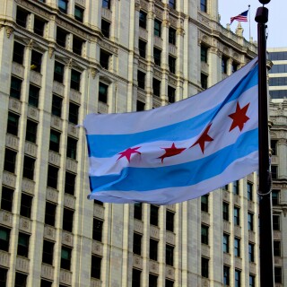 Flag_of_Chicago_photo